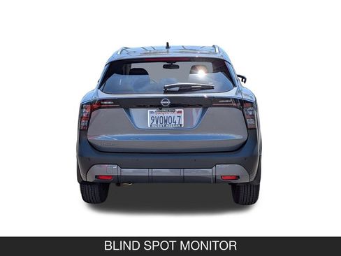 Used 2026 Nissan Kicks SV FWD image 9