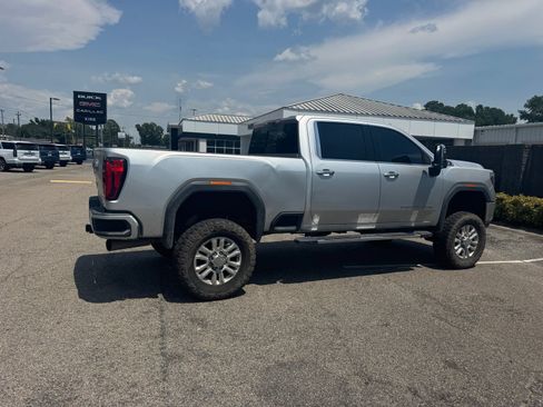 Used 2020 GMC Sierra 2500 Denali w/ Denali Ultimate Package AWD/4WD image 10