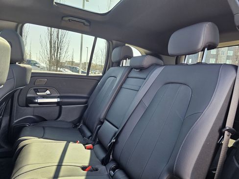 Certified 2025 Mercedes-Benz GLB 250 4MATIC image 15