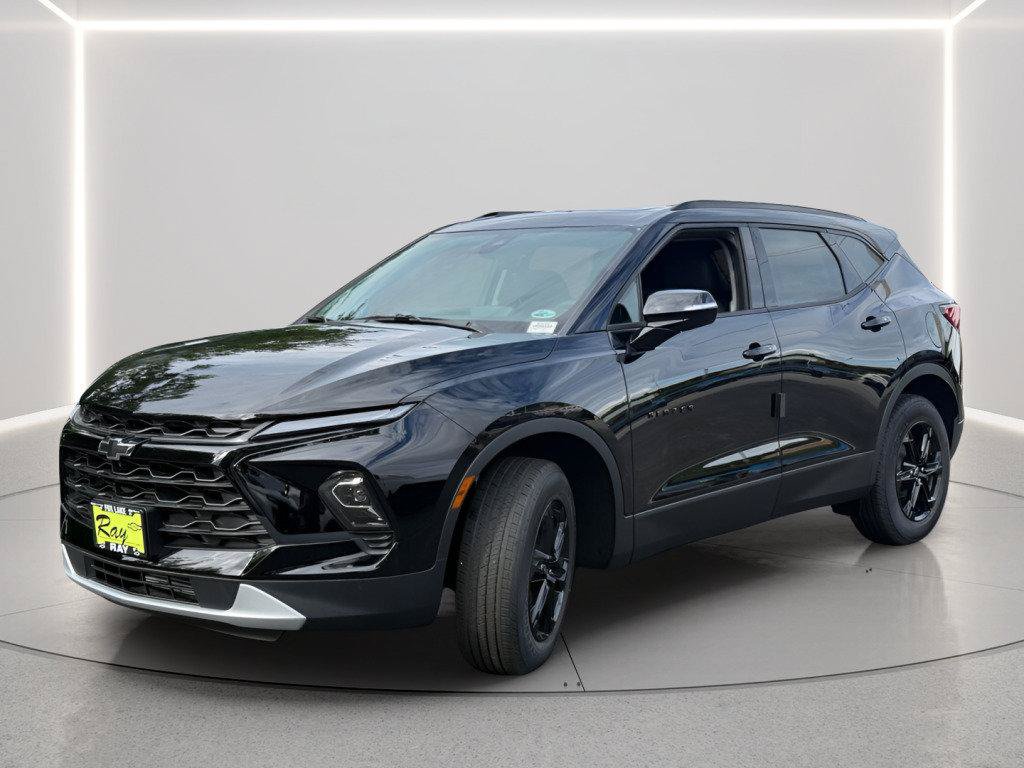 New 2026 Chevrolet Blazer LT w/ Sound & Technology Package AWD/4WD image 4