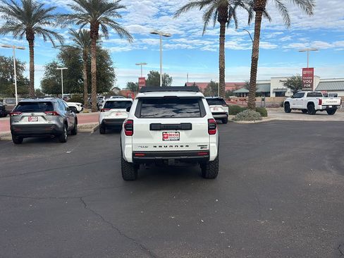 Used 2025 Toyota 4Runner 4WD image 30