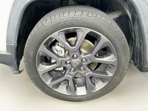 Used 2019 Jeep Compass High Altitude FWD image 11