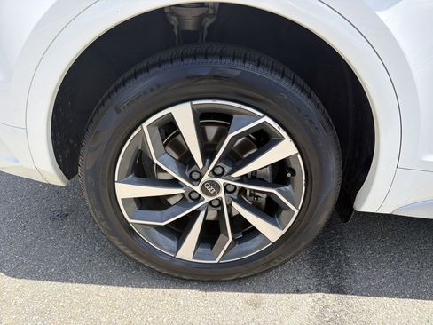 Used 2021 Audi Q5 2.0T Premium Plus AWD/4WD image 17