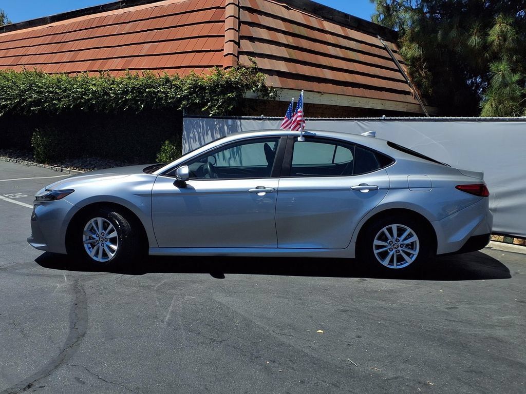 Certified 2025 Toyota Camry LE FWD image 4