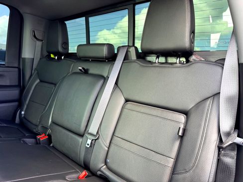 Used 2022 GMC Sierra 2500 Denali AWD/4WD image 17