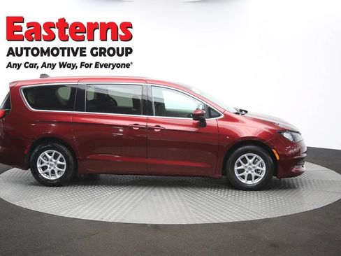 Used 2023 Chrysler Voyager LX FWD image 45