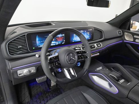Used 2025 Mercedes-Benz GLE 63 AMG S image 4