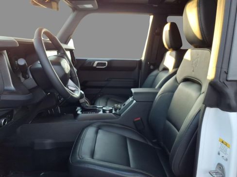 New 2025 Ford Bronco Badlands w/ Sasquatch Package image 19