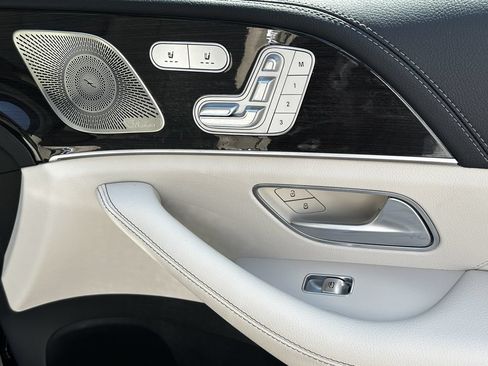 Certified 2024 Mercedes-Benz GLE 450e 4MATIC image 17