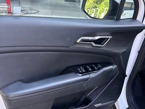 Used 2023 Kia Sportage X-Line w/ X-Line Premium Package AWD/4WD image 7