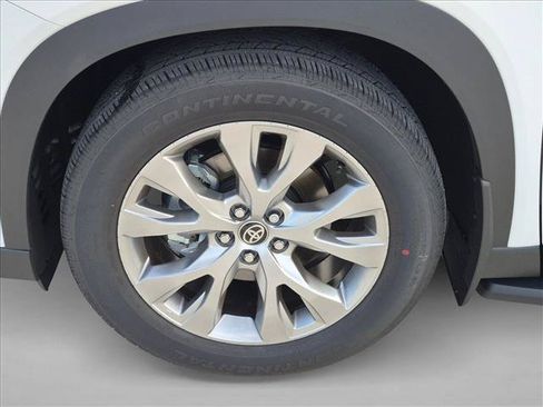 New 2026 Toyota Grand Highlander AWD Hybrid image 9