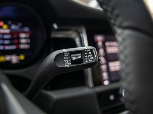 New 2026 Porsche Macan Turbo image 34