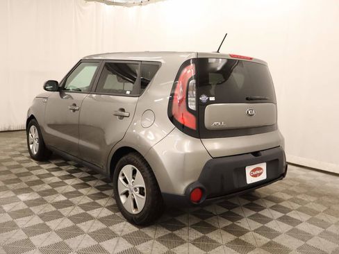 Used 2016 Kia Soul image 3