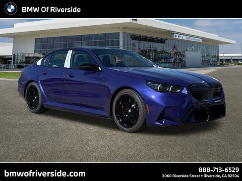 New 2026 BMW M5 image 1