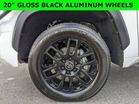 Used 2025 Toyota Tundra Limited image 2