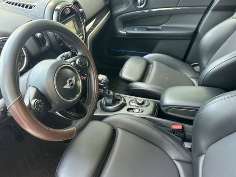 Used 2017 MINI Cooper Countryman S FWD image 4