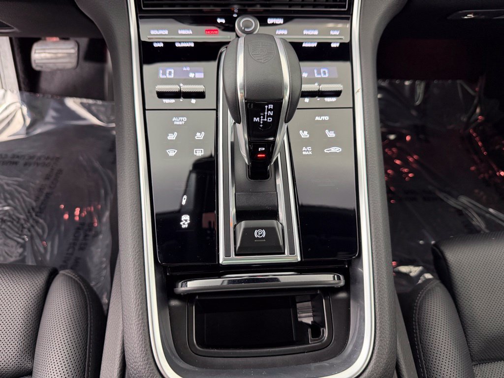 Certified 2023 Porsche Panamera RWD image 34