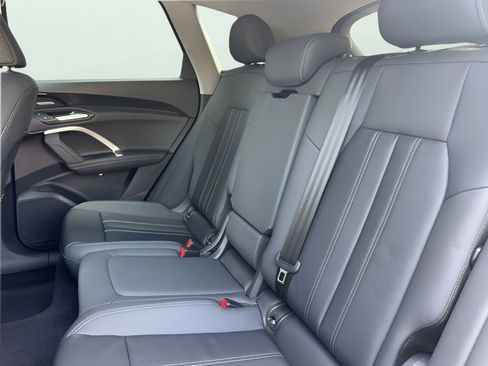 Used 2025 Audi Q5 Premium Plus AWD/4WD image 41