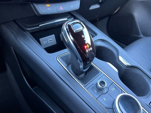 Certified 2024 Cadillac XT4 Premium Luxury image 26