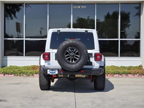 Used 2026 Jeep Wrangler Unlimited Rubicon AWD/4WD image 6
