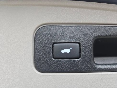 Used 2014 Honda Odyssey EX-L image 16