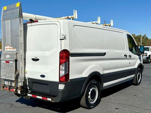 Used 2018 Ford Transit 250 130 Low Roof RWD image 5