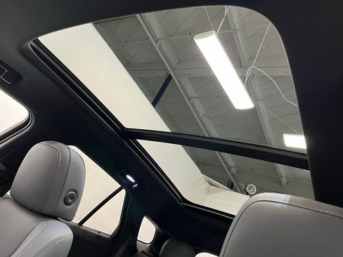 Used 2024 Honda Prologue Touring image 10