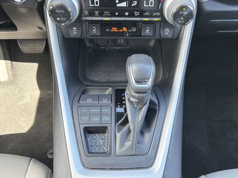 Used 2023 Toyota RAV4 XLE Premium AWD/4WD image 19
