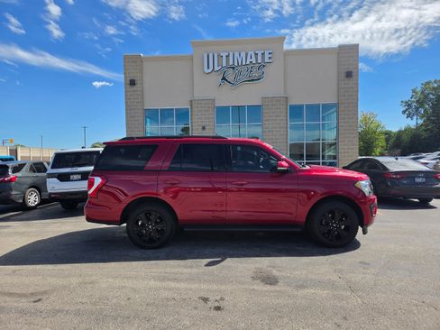 Used 2020 Ford Expedition XLT AWD/4WD image 1