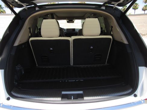 Used 2022 Acura MDX SH-AWD w/ Advance Package image 13