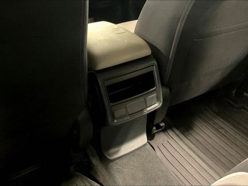 Used 2022 Subaru Forester image 34