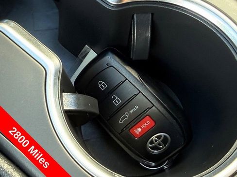 Used 2025 Toyota Highlander XLE AWD/4WD image 31