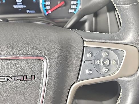 Used 2019 GMC Yukon Denali w/ Denali Ultimate Package AWD/4WD image 21