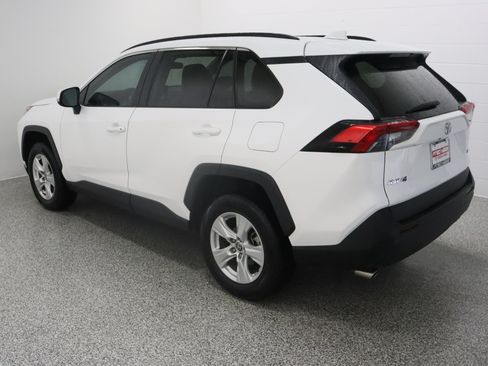 Used 2021 Toyota RAV4 XLE FWD image 9