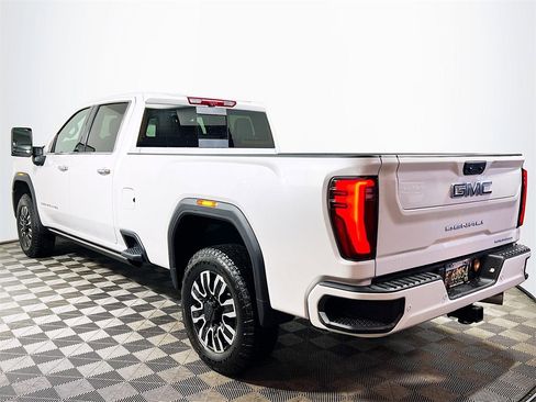 Used 2025 GMC Sierra 3500 Denali Ultimate image 6
