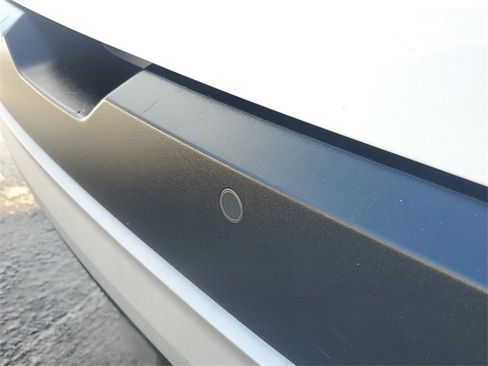 Used 2019 GMC Acadia SLT w/ LPO, Floor Liner Package image 7