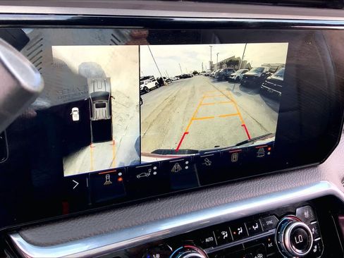 Used 2025 GMC Sierra 2500 Denali w/ Denali Reserve Package AWD/4WD image 24