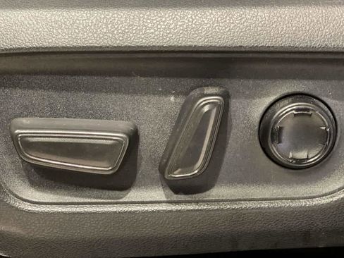 Used 2025 Toyota 4Runner Limited image 14