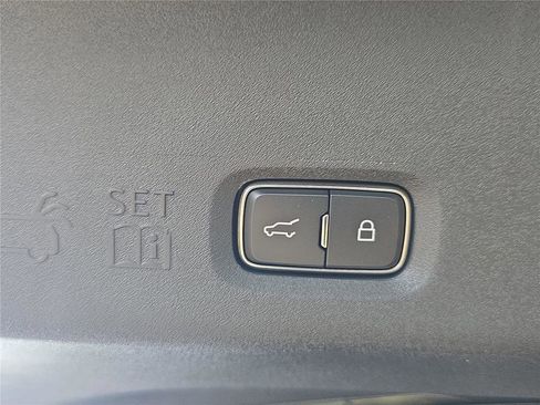 New 2026 Lincoln Navigator Reserve image 29