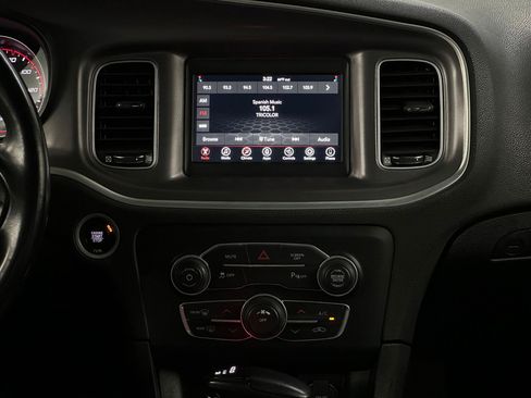 Used 2022 Dodge Charger SXT w/ Leather Interior Group image 34