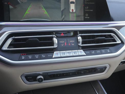 Certified 2022 BMW X5 xDrive40i w/ Luxury Seating Package image 22