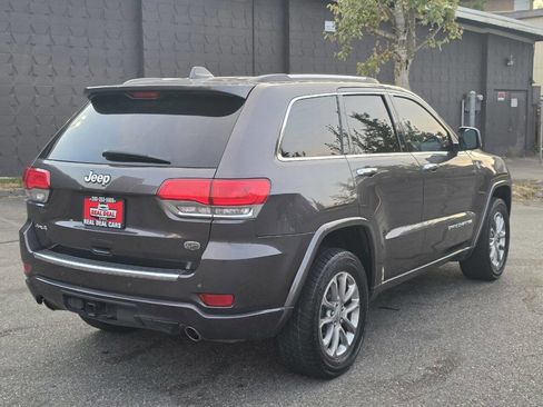 Used 2015 Jeep Grand Cherokee Overland w/ Advanced Technology Group AWD/4WD image 5