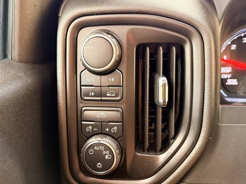 Used 2022 Chevrolet Silverado 1500 Custom AWD/4WD image 26