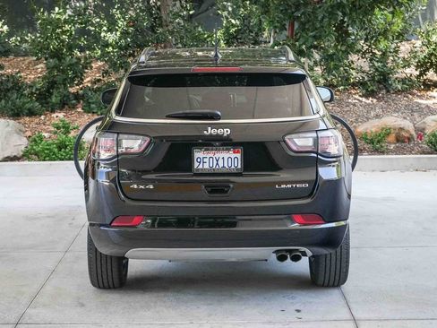 Used 2022 Jeep Compass Limited w/ Elite Group AWD/4WD image 5