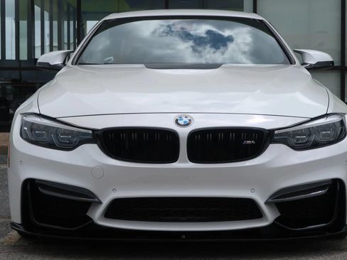 Used 2019 BMW M4 Convertible w/ Competition Package RWD image 2