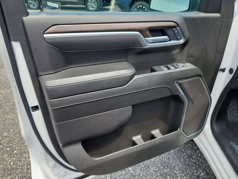 Certified 2025 Chevrolet Silverado 1500 LT RWD image 21