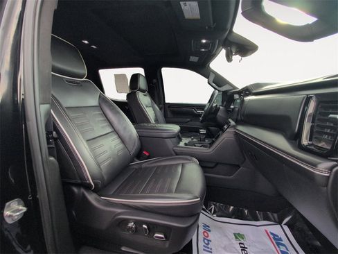 Used 2024 GMC Sierra 1500 AT4X image 15