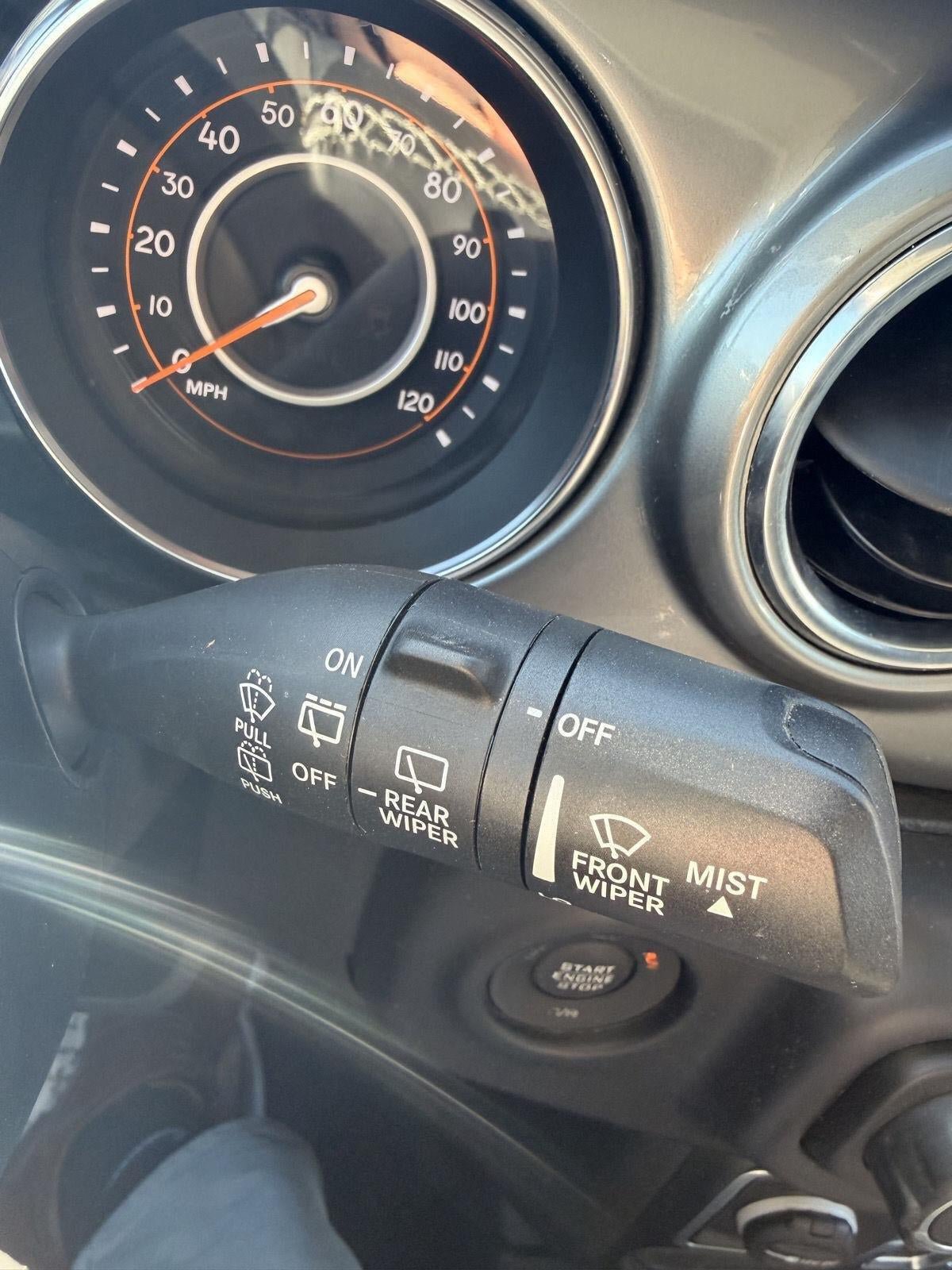 Used 2021 Jeep Wrangler Unlimited Sahara AWD/4WD image 18