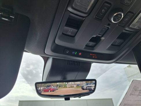 Used 2023 Chevrolet Tahoe High Country RWD image 16