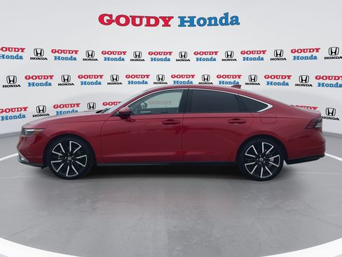 Used 2025 Honda Accord Touring image 5